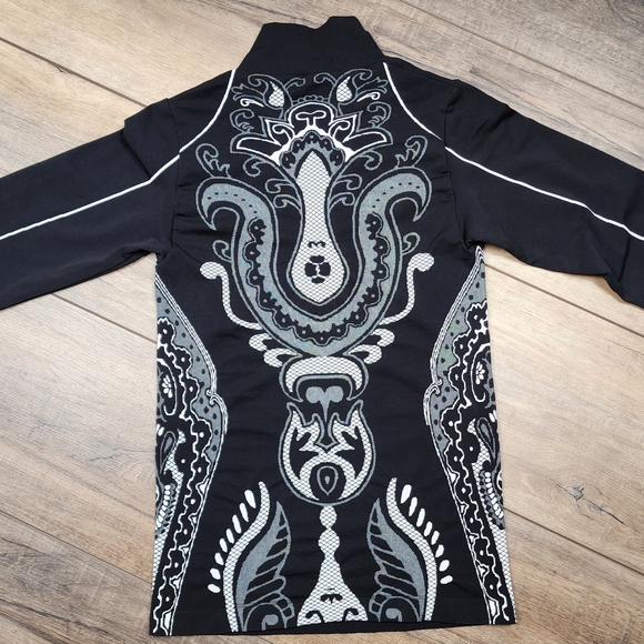 Athleta 1/4 zip black patterned workout jacket size small - Picture 4 of 12